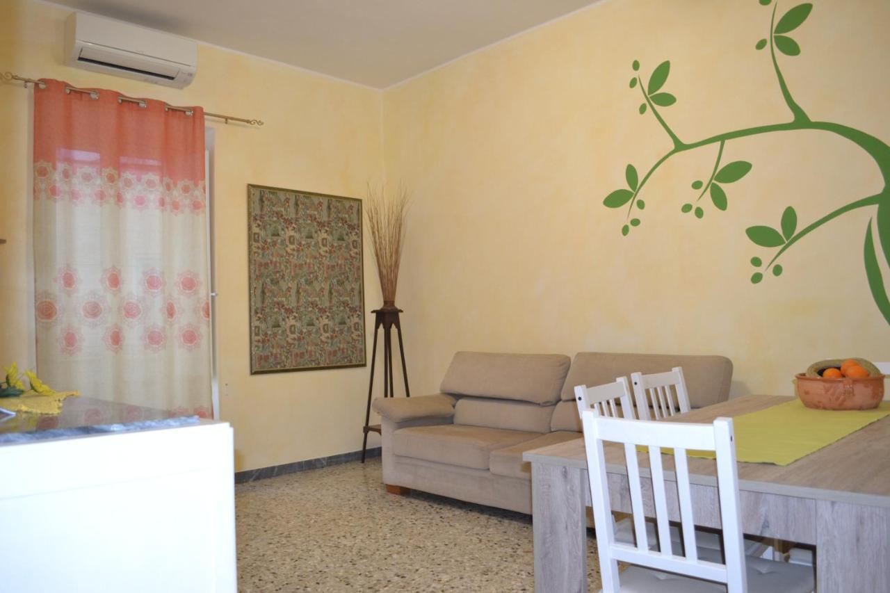 Casa Vacanze Raggio Di Sole Monopoli Villa Luaran gambar